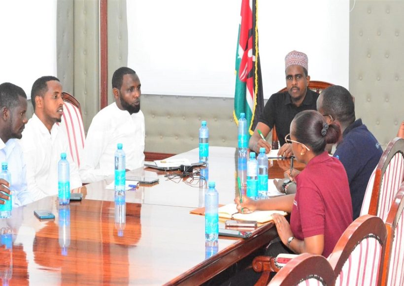 kamuthe-conservancy-meets-with-garissa-county-government